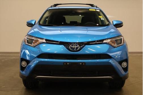 2017 Toyota RAV4 Hybrid XLE