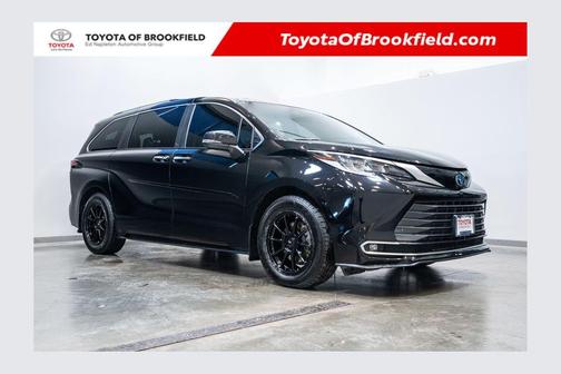 2023 Toyota Sienna Limited