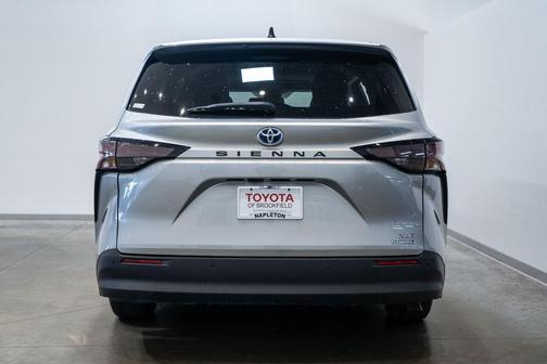 2024 Toyota Sienna XLE