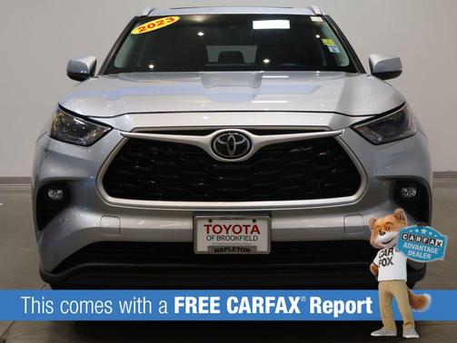 Celestial Silver Metallic 2023 Toyota Highlander XLE