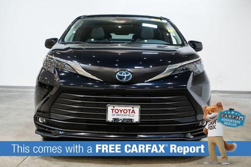 2025 Toyota Sienna XLE