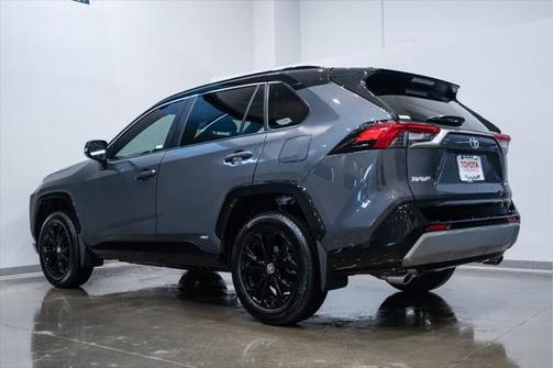 2024 Toyota RAV4 Hybrid SE