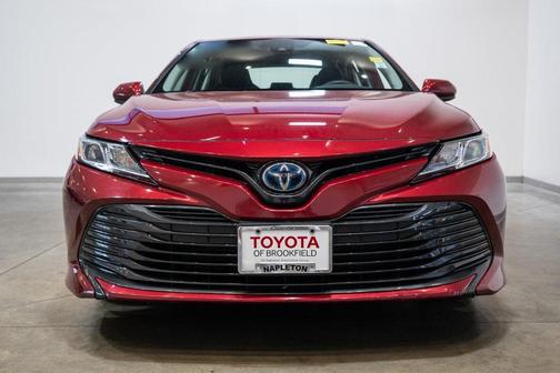 2019 Toyota Camry Hybrid LE