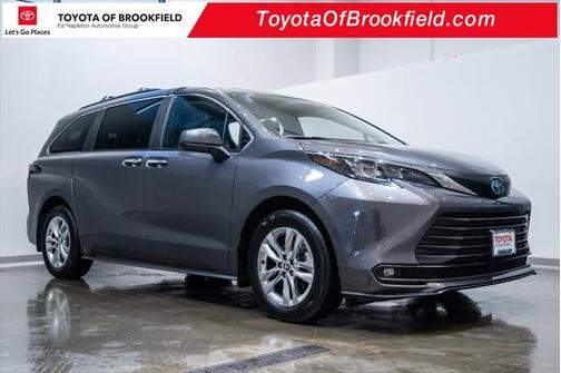2025 Toyota Sienna XLE 7 Passenger
