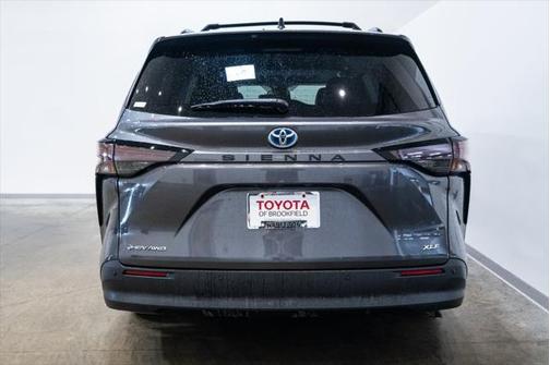 2025 Toyota Sienna XLE 7 Passenger