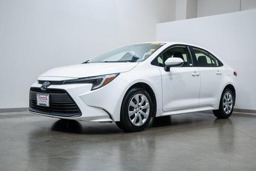 2024 Toyota Corolla Hybrid LE