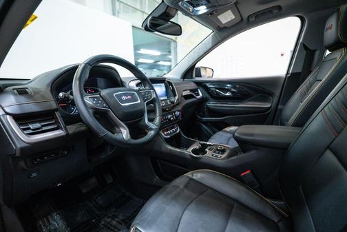 2024 GMC Terrain AWD AT4