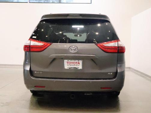 2016 Toyota Sienna XLE