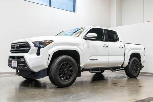 Ice 2025 Toyota Tacoma SR5