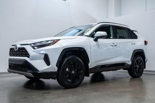 2024 Toyota RAV4 Hybrid SE