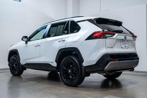 2024 Toyota RAV4 Hybrid SE