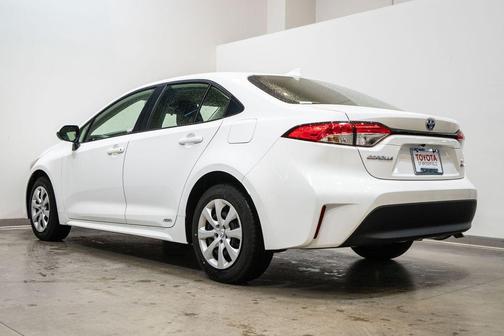 2025 Toyota Corolla Hybrid LE