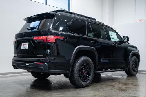 2025 Toyota Sequoia Base