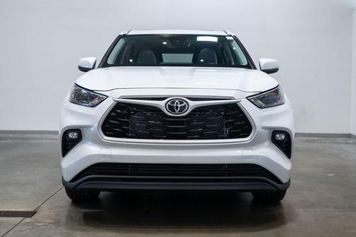 2026 Toyota Highlander XLE