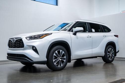 2026 Toyota Highlander XLE