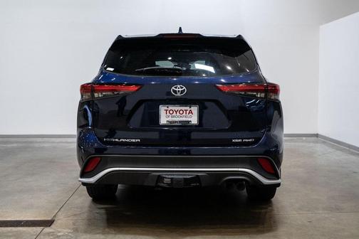2022 Toyota Highlander XSE