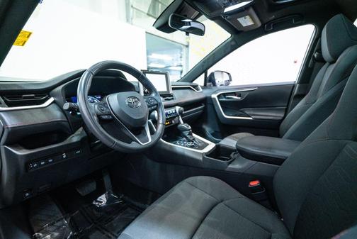 2024 Toyota RAV4 Prime SE