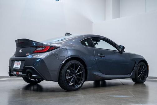 2025 Toyota GR86 Premium