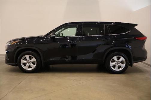 2022 Toyota Highlander Hybrid LE