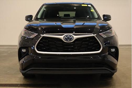 2022 Toyota Highlander Hybrid LE