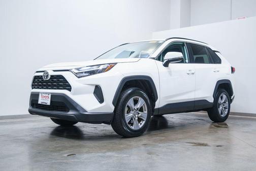 Ice 2024 Toyota RAV4 XLE
