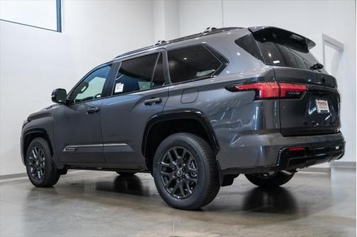 2025 Toyota Sequoia Platinum