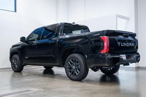 2024 Toyota Tundra Hybrid Platinum