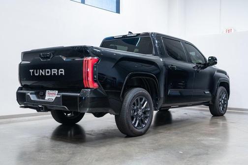 2024 Toyota Tundra Hybrid Platinum