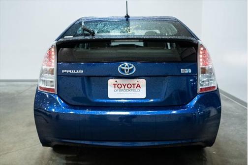 2010 Toyota Prius III