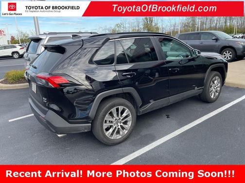 2022 Toyota RAV4 XLE Premium