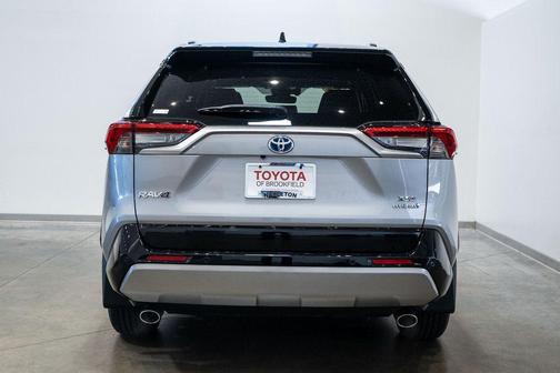 2024 Toyota RAV4 Hybrid SE