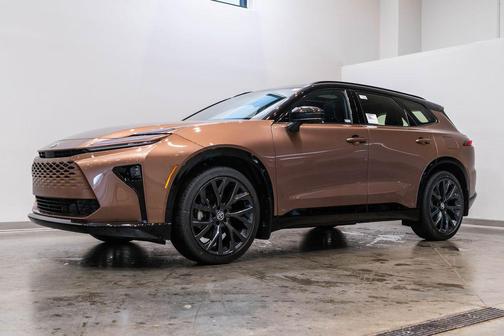 Bronze 2026 Toyota Crown Signia Limited