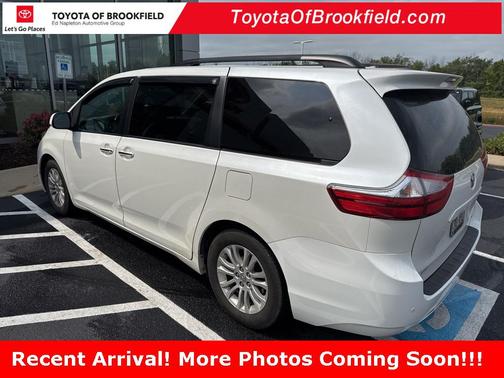 2016 Toyota Sienna XLE