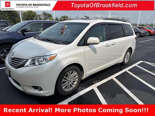2016 Toyota Sienna XLE