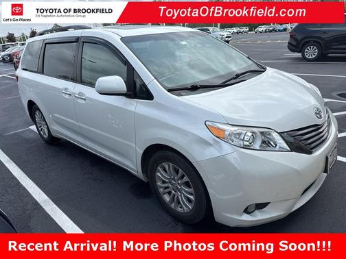 2016 Toyota Sienna XLE