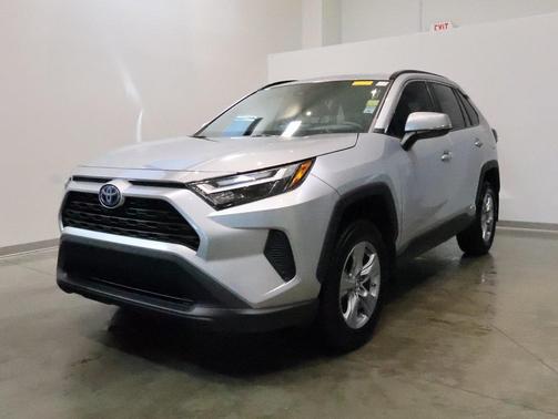 2024 Toyota RAV4 Hybrid SE