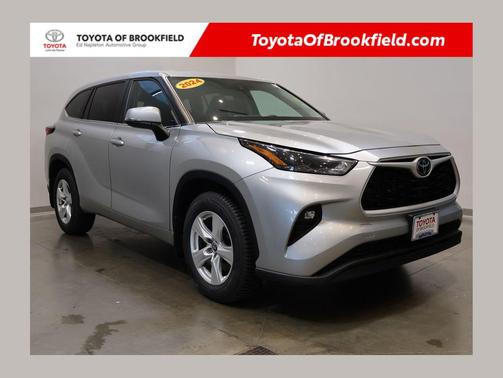 Celestial Silver Metallic 2024 Toyota Highlander LE