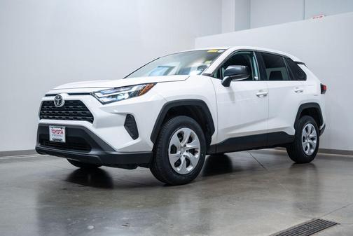 Ice Cap 2024 Toyota RAV4 LE