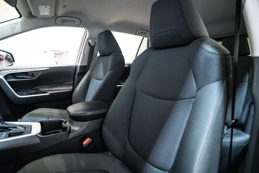 Pearl 2024 Toyota RAV4 LE
