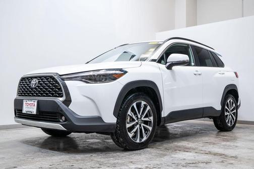2023 Toyota Corolla Cross XLE