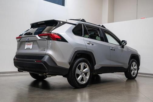 2021 Toyota RAV4 Hybrid XLE Premium