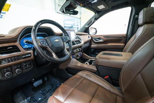 Iridescent Pearl Tricoat 2024 Chevrolet Tahoe 4WD High Country