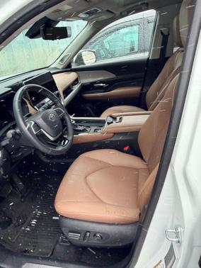 2024 Toyota Grand Highlander Platinum