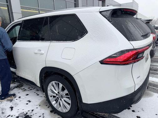 2024 Toyota Grand Highlander Platinum