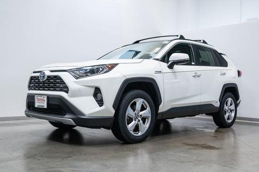 2020 Toyota RAV4 Hybrid SE