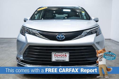 2024 Toyota Sienna XLE