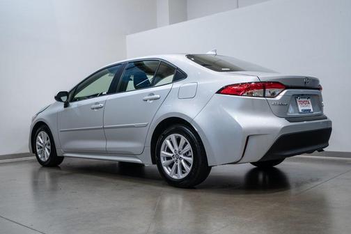 2023 Toyota Corolla Hybrid LE