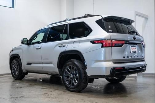 2025 Toyota Sequoia Platinum