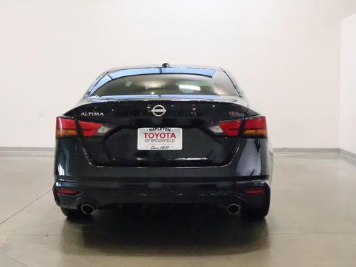 2023 Nissan Altima SR FWD