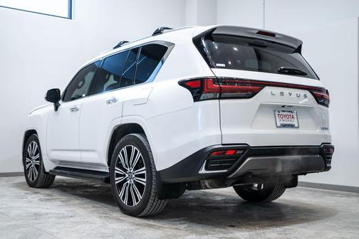 2023 Lexus LX 600 Luxury